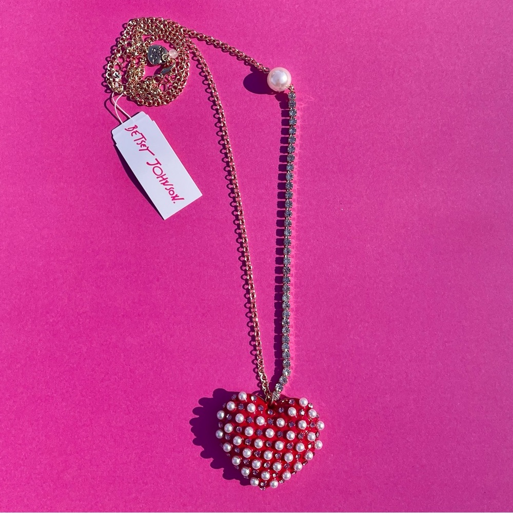 NWT Betsey Johnson Heart Long Pendant Necklace Red & Gold with Pearls